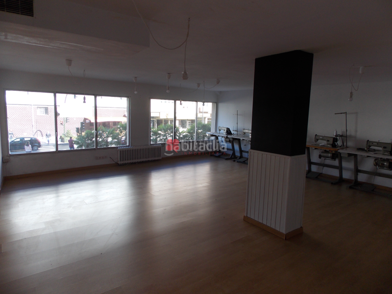 Foto e7355ef3-2187-4cee-a872-dfa9e0395807. Miete büro in Ensanche - Sar Santiago de Compostela