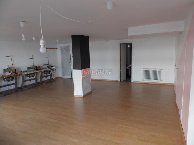 Foto 62b35b38-457f-414f-9fb0-c8c45a69e732. Rent office space in Ensanche - Sar Santiago de Compostela