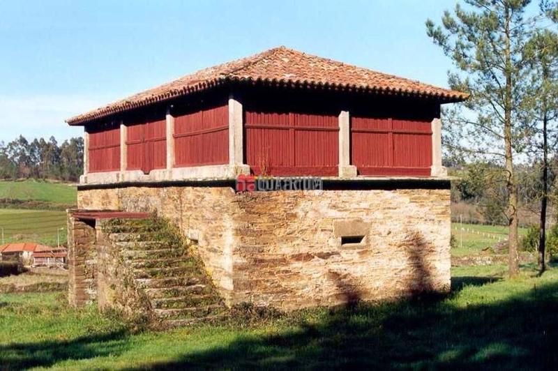 Foto d18113c8-5264-4a4d-b14a-960fa4ce9726. Masia amb aparcament piscina a Touro