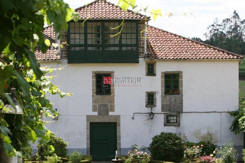 Foto d6e0ba1d-8246-4a48-a626-3fe213ce2a49. Masia amb aparcament piscina a Touro