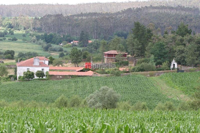 Foto e003e699-ff14-4049-bc5f-c46f5ec6b159. Masia amb aparcament piscina a Touro