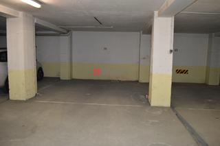 Car parking in Rúa San Pedro De Mezonzo