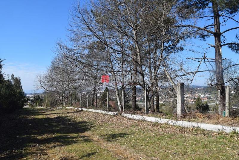 Foto f8f2dc96-f34b-4228-9da7-011e498400b4. Terreno residenziale in San Lázaro - Meixonfrío Santiago de Compostela