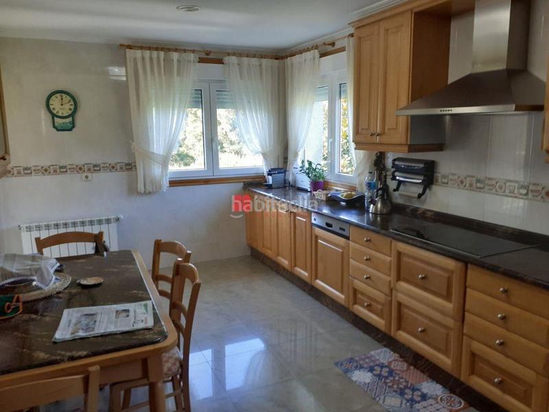 Foto e91dd8b1-e6cd-4277-a9c2-47bab19caada. Casa con riscaldamento parcheggio in Parroquias de Santiago Santiago de Compostela