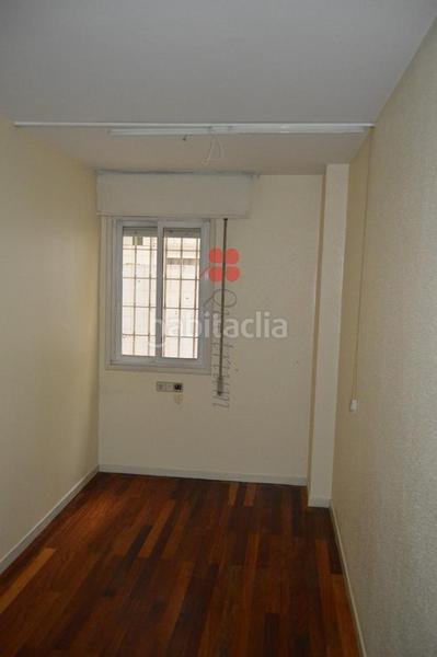 Foto 35c57416-c59b-4e7b-b16e-f03f2d26810d. Miete büro in Ensanche - Sar Santiago de Compostela