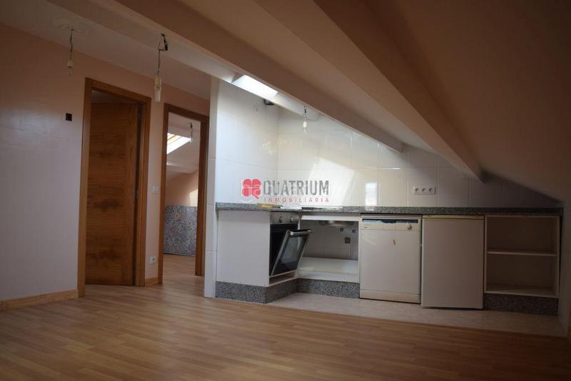 Foto e3af5f56-bfff-4d1f-8409-ad9425c7351a. Casa en Castiñeiriño - Cruceiro de Sar Santiago de Compostela