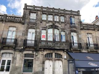 Appartement  Rúa da cachurra. Se vende segunda planta y bajo cubierta para reformar en rúa da