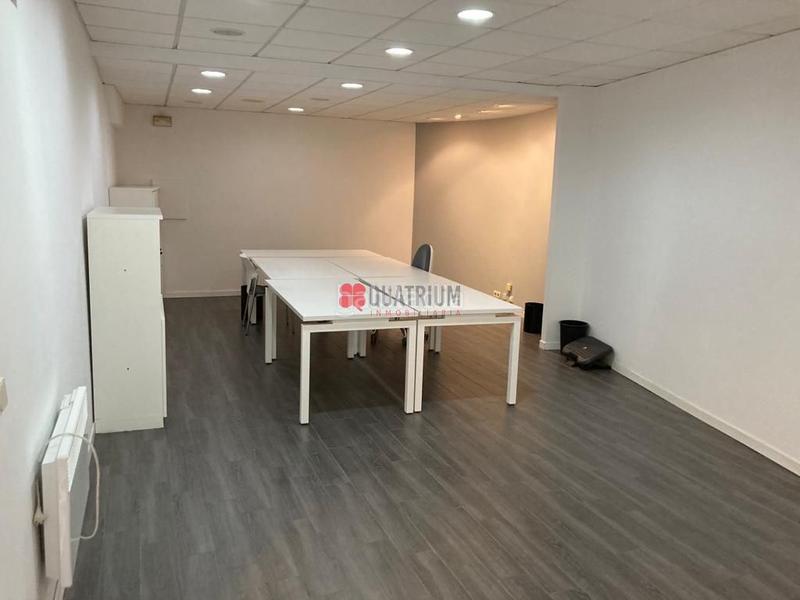 Foto fdee42b3-e5bb-464a-afe8-19bf7114cfc2. Miete büro in Campus Norte - San Caetano Santiago de Compostela