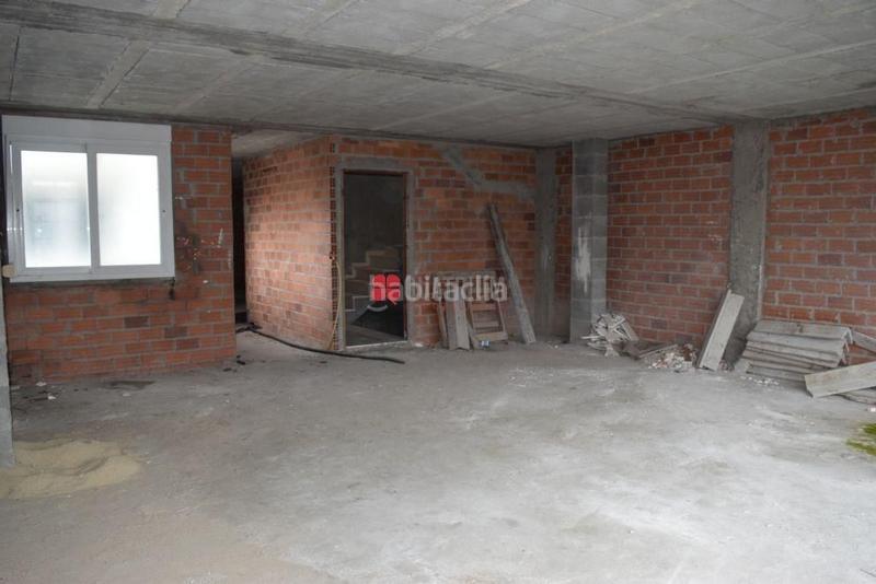 Foto cb63ec12-0196-4cd2-bcfe-aad32e414241. Edifici a Noia