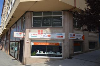 Local Comercial a Castiñeiriño - Cruceiro de Sar. Se vende local comercial en rúa do restollal