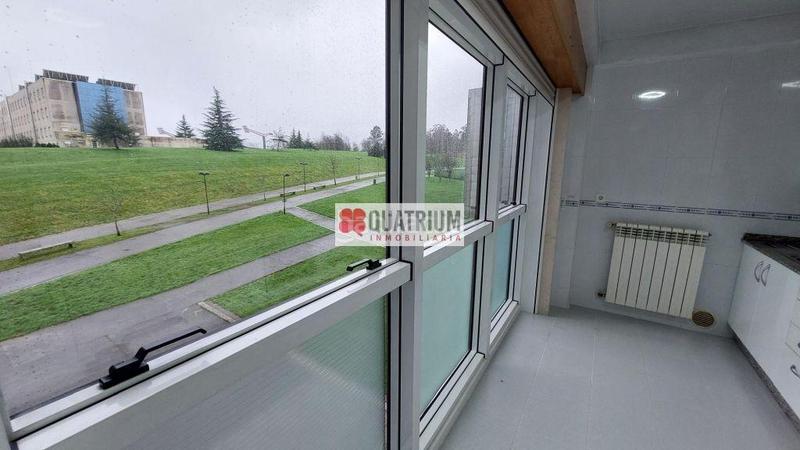 Foto 6564aaff-51f8-40c0-976e-25621744990f. Pis amb calefacció aparcament a San Lázaro - Meixonfrío Santiago de Compostela