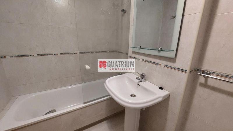 Foto c09be55a-6b7c-4c2d-96f6-a48e8d093426. Pis amb calefacció aparcament a San Lázaro - Meixonfrío Santiago de Compostela