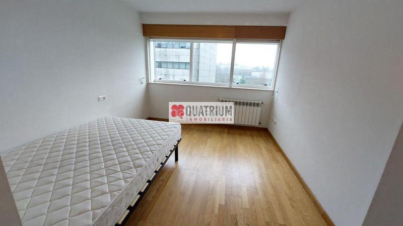 Foto ce04d533-a01c-4ee8-9a7e-ab5a3312431a. Pis amb calefacció aparcament a San Lázaro - Meixonfrío Santiago de Compostela