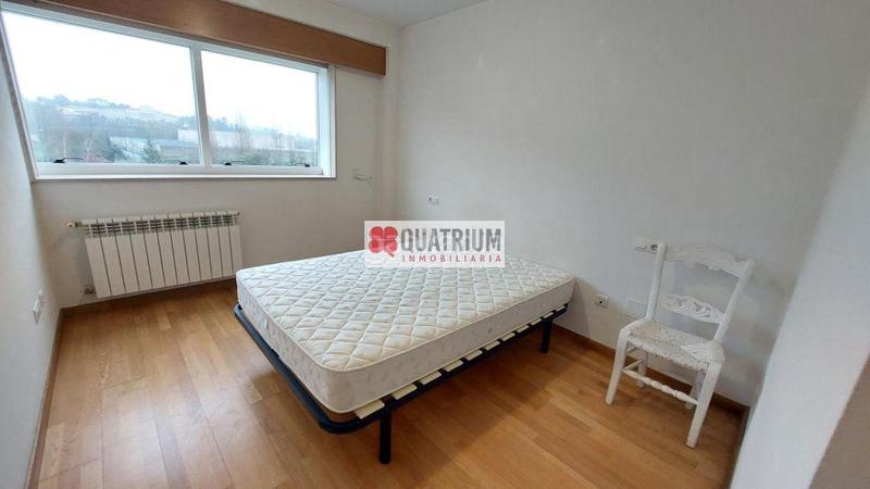 Foto dabc4d1a-3d07-4759-8551-40ca5182a555. Pis amb calefacció aparcament a San Lázaro - Meixonfrío Santiago de Compostela