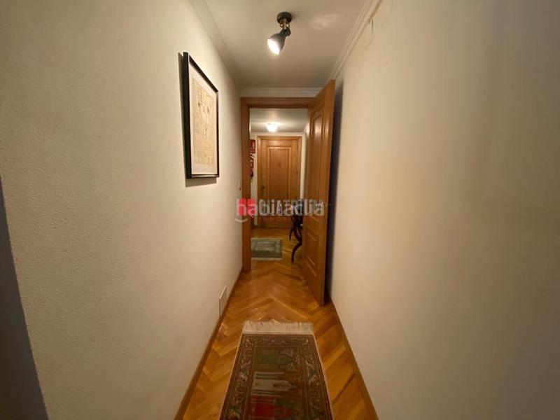 Foto 8c0eff55-e807-45da-9ae3-611f891eeda9. Pis amb calefacció aparcament a Ensanche - Sar Santiago de Compostela