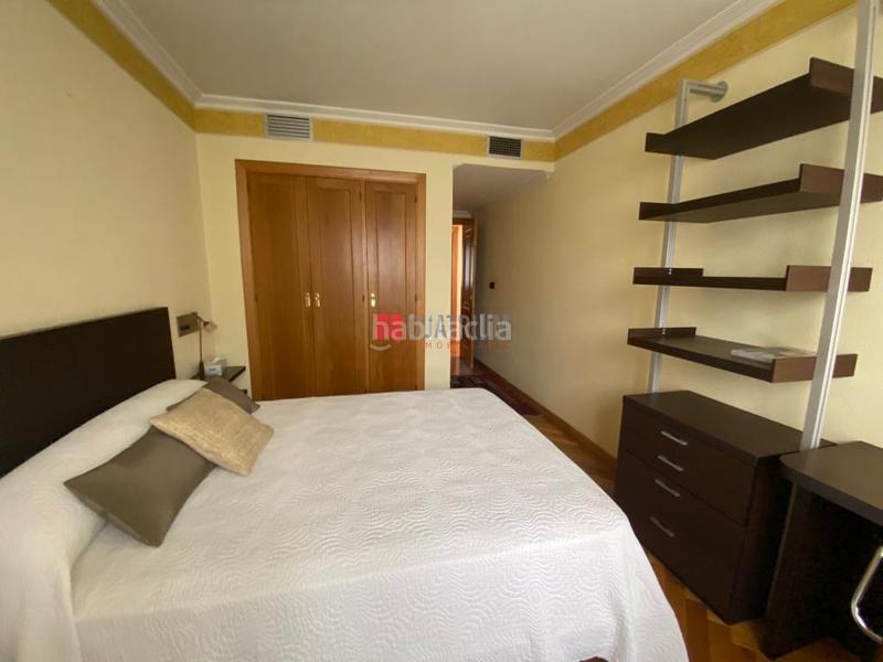 Foto 99a4342d-e63a-42b7-936c-dc7cec141d45. Pis amb calefacció aparcament a Ensanche - Sar Santiago de Compostela