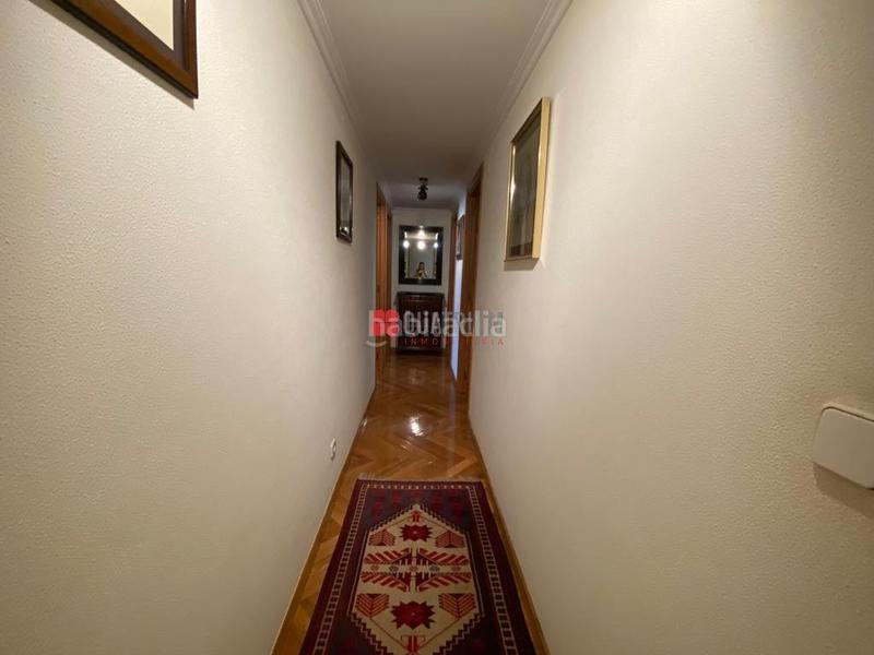 Foto b00ed971-a081-4430-8f2e-cdb7d7562fe8. Pis amb calefacció aparcament a Ensanche - Sar Santiago de Compostela