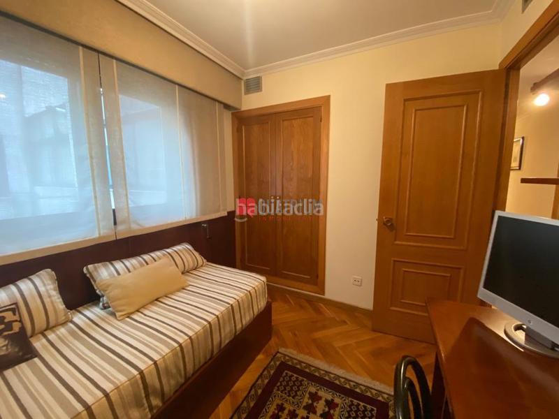 Foto d8667952-3822-4e20-b9ff-0d8d24e45dc3. Pis amb calefacció aparcament a Ensanche - Sar Santiago de Compostela