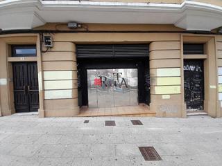 Lloguer Local Comercial  Rúa de curros enríquez. Se alquila local en rúa curros enríquez, santiago de compostela.