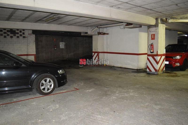 Foto 98053eda-ddac-430d-afec-2a4c4c1de147. Aparcament cotxe a Ensanche - Sar Santiago de Compostela