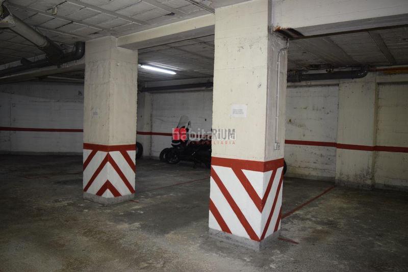 Foto c8a8858c-5c12-4610-af4f-0756a511eb1b. Aparcament cotxe a Ensanche - Sar Santiago de Compostela