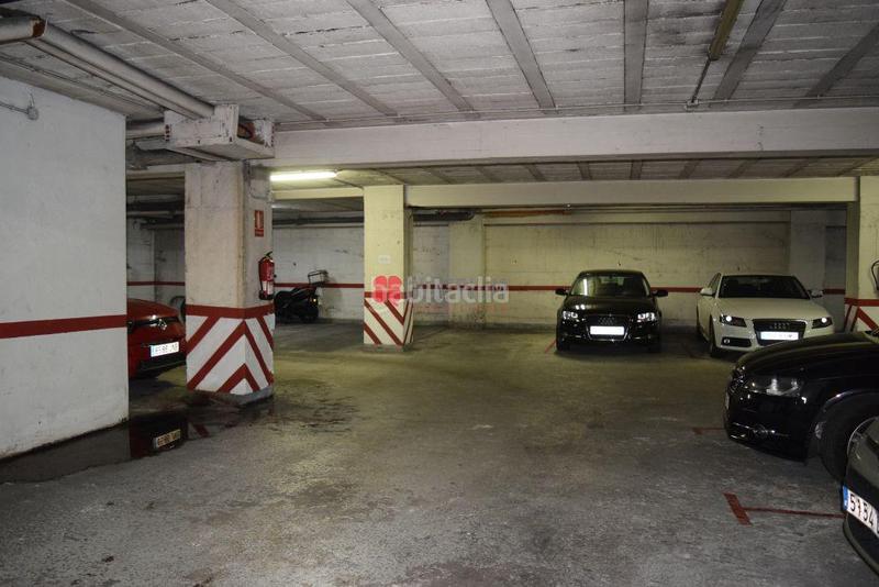 Foto d89bf53e-8170-4aad-af74-bdca9889920b. Aparcament cotxe a Ensanche - Sar Santiago de Compostela