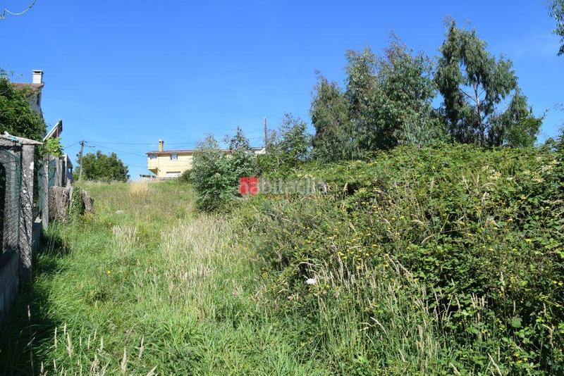 Foto 2acc8242-c42a-4767-83d5-7eeb5c52e4bc. Terrain résidentiel dans Castiñeiriño - Cruceiro de Sar Santiago de Compostela