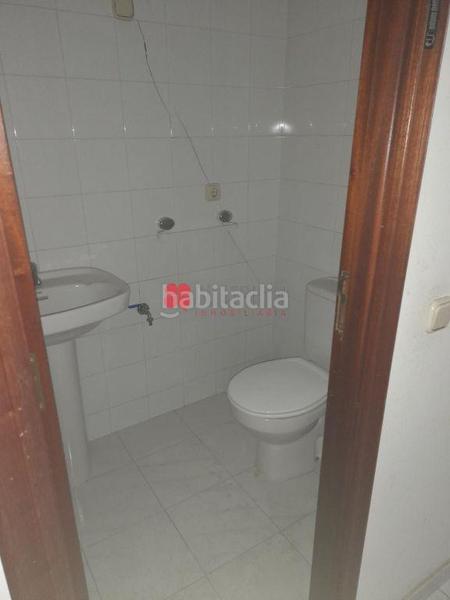 Foto 2aa89f99-67e1-4a6e-a4a5-e3308f62102a. Local comercial en O Milladoiro Ames