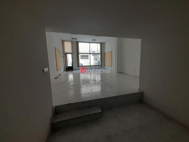 Foto 4c01dc39-679d-4bc4-b685-a989b5cdf938. Local comercial en O Milladoiro Ames