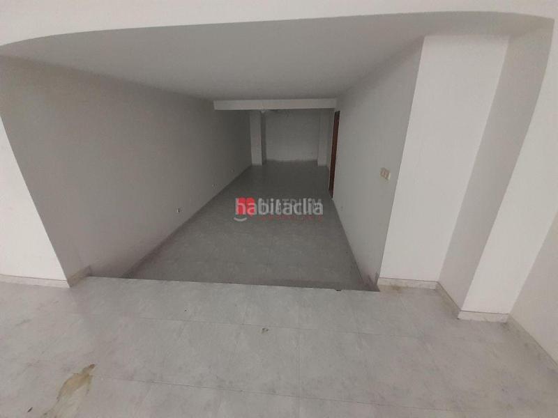 Foto d4a09895-f201-4e83-99af-ad522926939c. Local comercial en O Milladoiro Ames