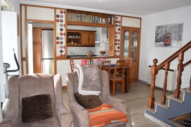 Foto 595ed7dd-87e5-44a2-a548-c68e33b6b07a. Casa a Campus Norte - San Caetano Santiago de Compostela