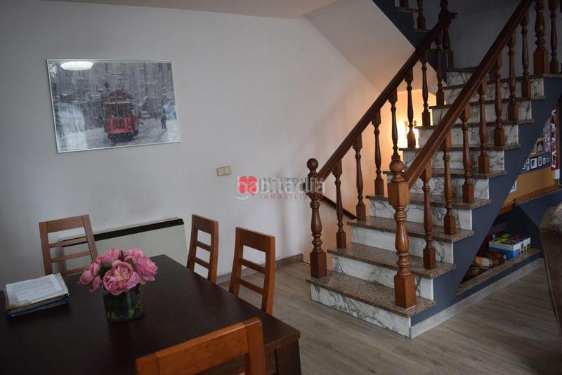 Foto 7e4f7cd6-eaf0-43ce-8da5-7fb27c27aa86. Casa a Campus Norte - San Caetano Santiago de Compostela