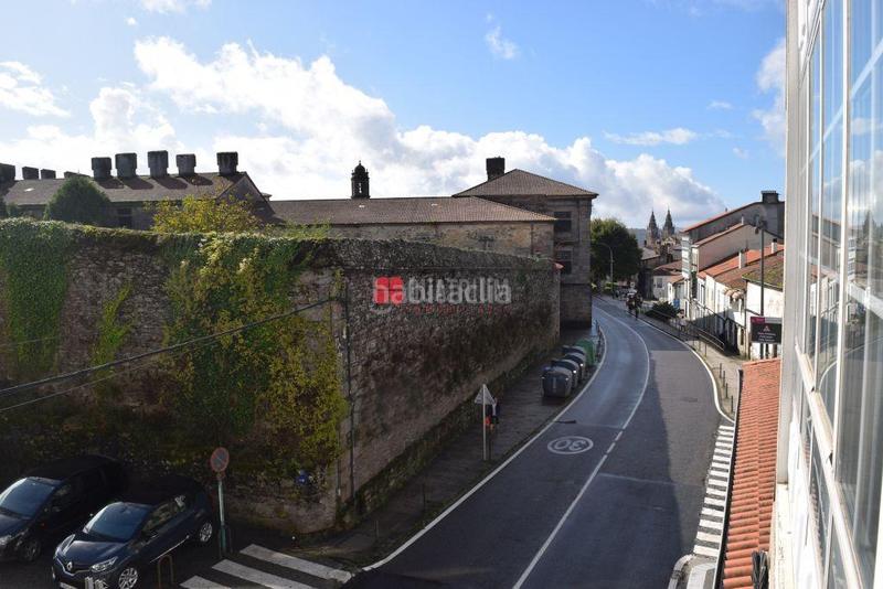 Foto c39bc7c0-b103-4a4b-ab07-4bcaf283a552. Casa a Campus Norte - San Caetano Santiago de Compostela