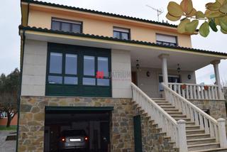 Casa  Pumares