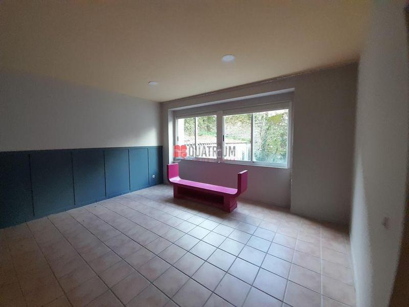 Foto 6da2d260-75a1-4dab-8afe-2c9f854d771f. Local comercial en Ensanche - Sar Santiago de Compostela