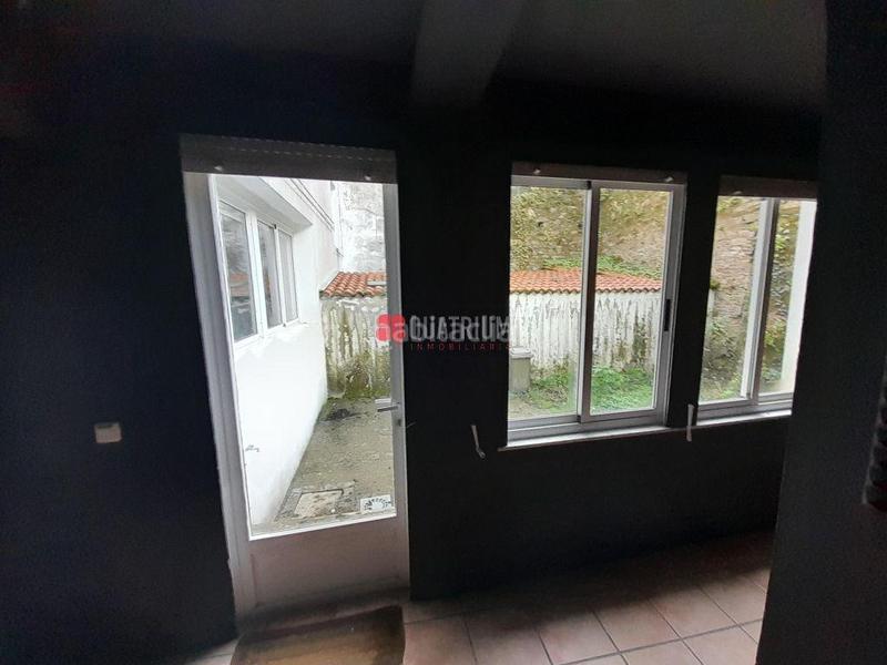 Foto a22381cd-ae3c-4c53-b5db-06c85943639a. Local comercial en Ensanche - Sar Santiago de Compostela
