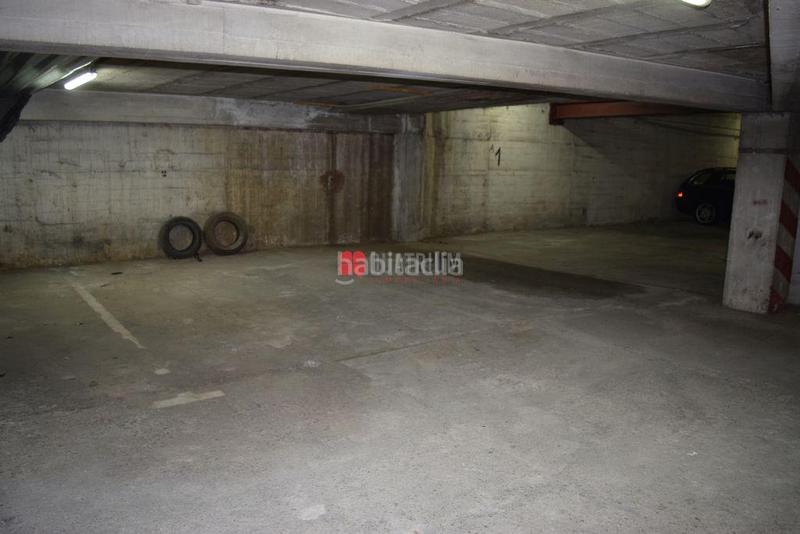 Foto 0dddaa47-fd8b-4a51-9569-7c1c8790ddb5. Car parking in Ensanche - Sar Santiago de Compostela