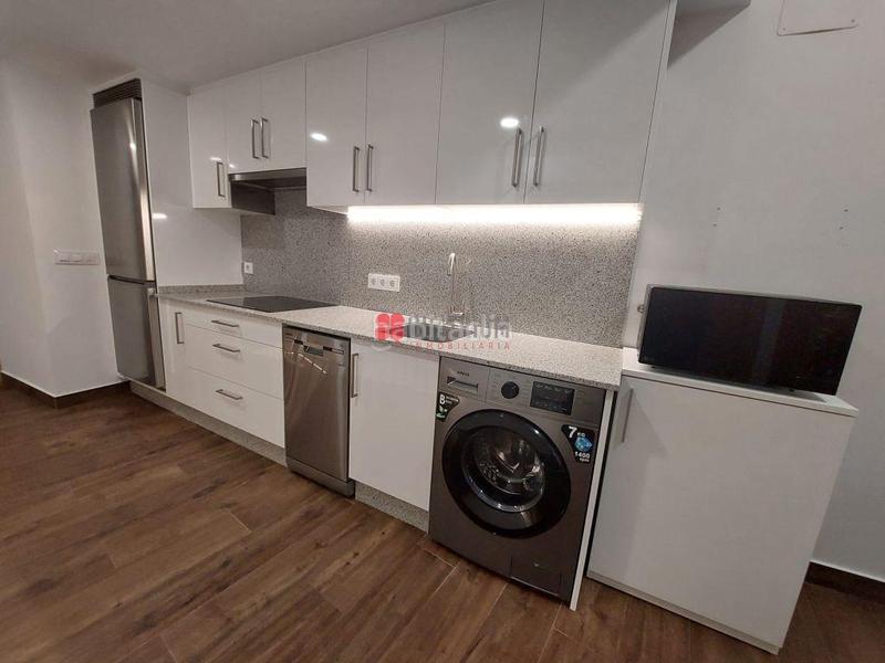 Foto 41ba25f0-6e95-4e0c-a24b-aac4ee8540ad. Alquiler apartamento se alquila apartamento a estrenar en campus sur. en Santiago de Compostela