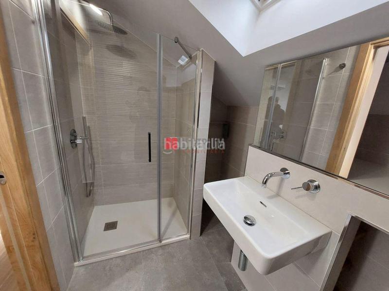 Foto bcc5eb4b-7547-4097-9d52-eb5db376316d. Lloguer apartament amb calefacció a Campus Sur - Santa Marta Santiago de Compostela