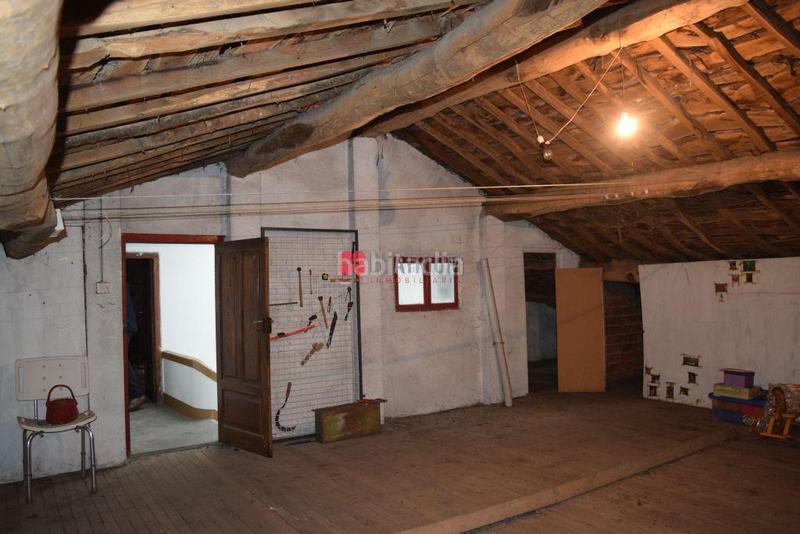 Foto f02bb9df-dc1f-4d10-8a81-033a6b7b1cbb. Pis amb calefacció a Arzúa