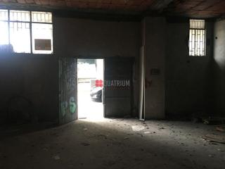 Local Comercial en Rúa De Frei Rosendo Salvado