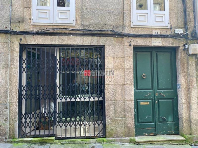 Foto b6ec93c6-8ccf-40a9-9470-889a2f9551a6. Haus mit heizung in Casco Histórico Santiago de Compostela