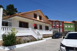 Casa  Lugar monte pindo norte. Se vende espectacular casa unifamiliar con excelentes vistas al