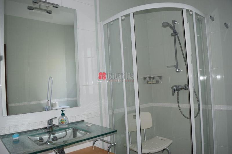 Foto d794ff11-7c3e-4530-ab76-3e34a3faf4c5. Piso oportunidad única en pleno centro vivienda en plaza roja en Santiago de Compostela