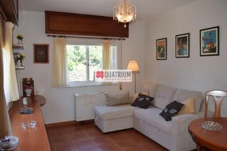 Casa aparellada  Paredes laraño. Oportunidad única! encantador pareado en venta
