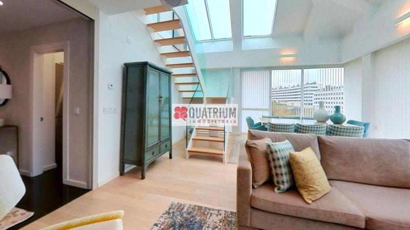 Foto e18705ad-c388-4195-9c42-d196df929de6. Dúplex amb aparcament piscina a Conxo Santiago de Compostela