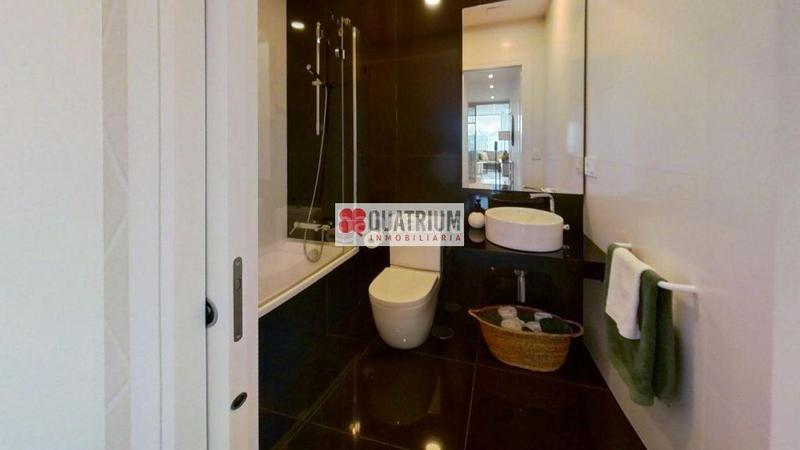 Foto e2f5dbb8-a493-4259-ad37-92926c7ba6f9. Dúplex amb aparcament piscina a Conxo Santiago de Compostela