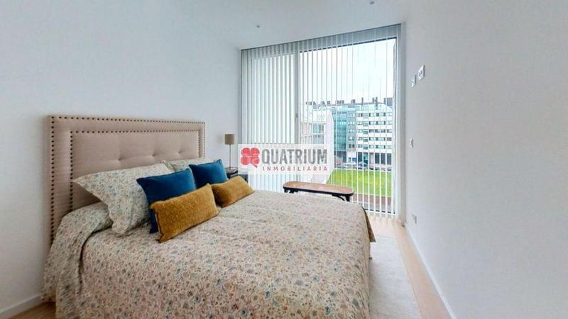 Foto f07ea3f3-fe17-4076-aa6f-0fb50d7de7cb. Dúplex amb aparcament piscina a Conxo Santiago de Compostela