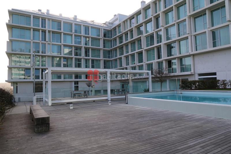 Foto f2ba96c0-b84c-433b-8dbc-f03b06b71dbb. Dúplex amb aparcament piscina a Conxo Santiago de Compostela