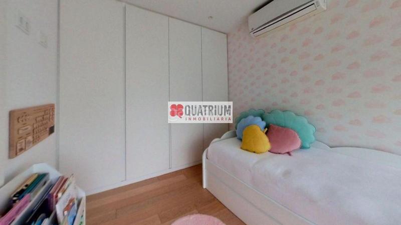 Foto de1e9085-6a73-4308-84e7-c77bf588cfc0. Zweistöckige wohnung mit parking pool in Conxo Santiago de Compostela